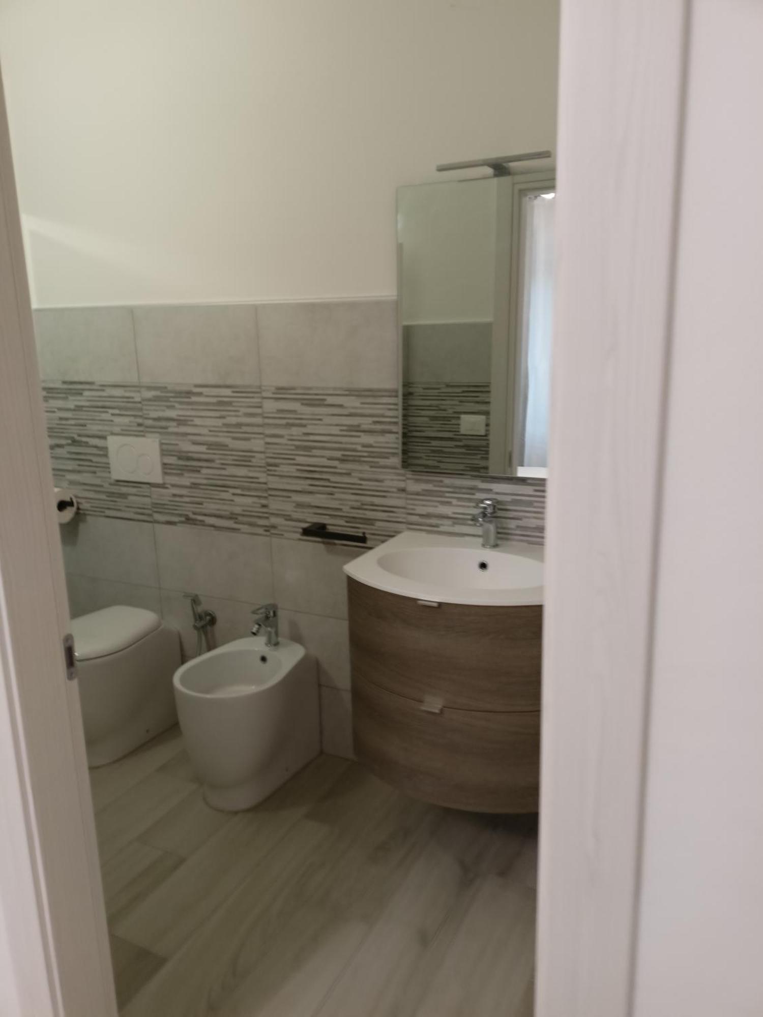 La Dea Rooms Ферара Екстериор снимка
