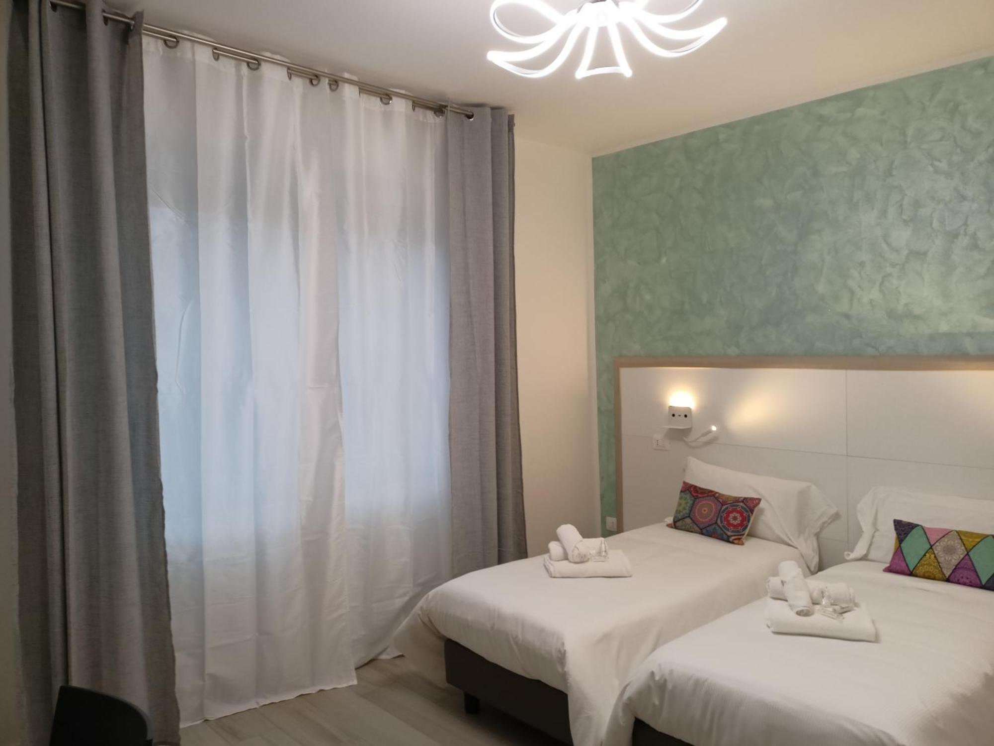 La Dea Rooms Ферара Екстериор снимка