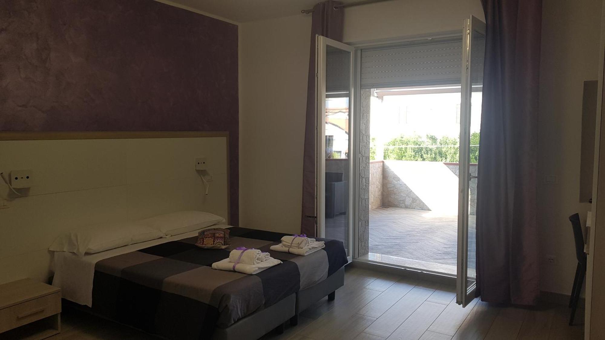 La Dea Rooms Ферара Екстериор снимка