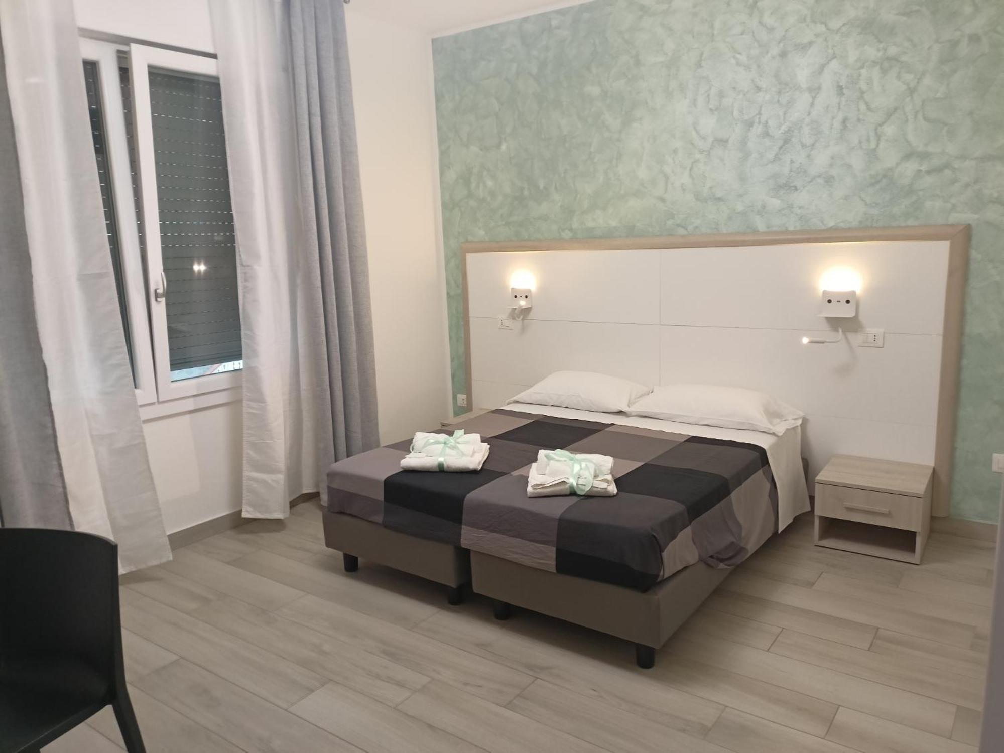 La Dea Rooms Ферара Екстериор снимка